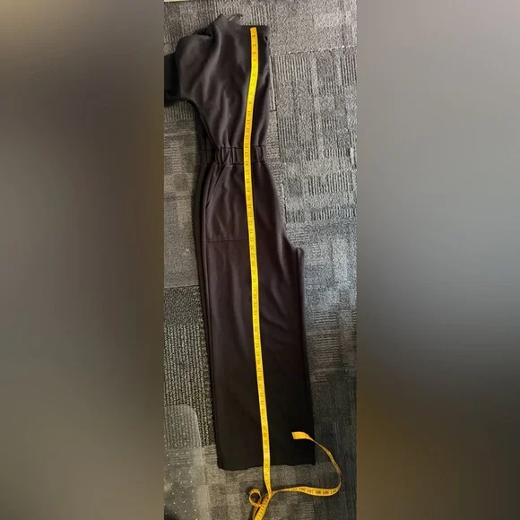 CHICME Size M – Black Open-Back Jumpsuit Women’s, Soft Stretch Minimalist Style - Picture 15 of 16